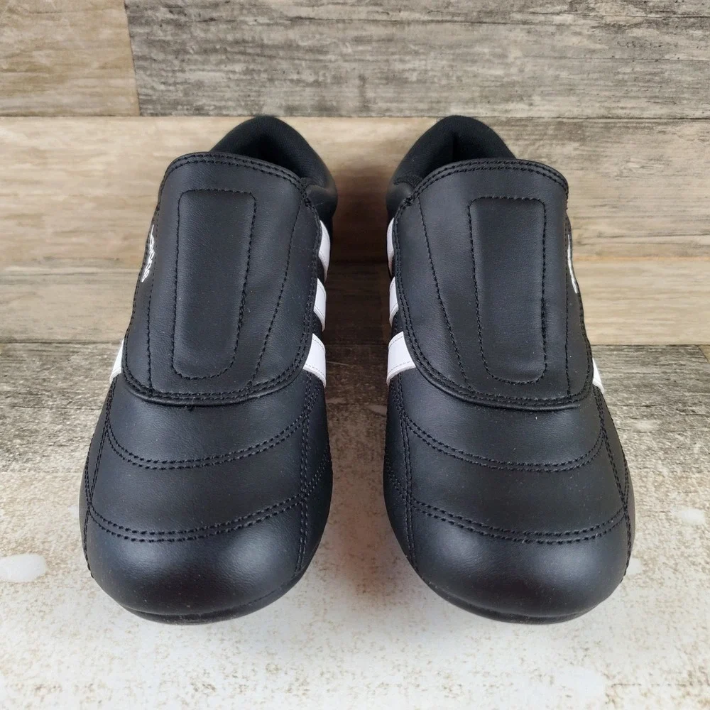 Adidas Tekwen Womens Shoes Sz 7 Black White Round Toe Casual Slip On Sneakers